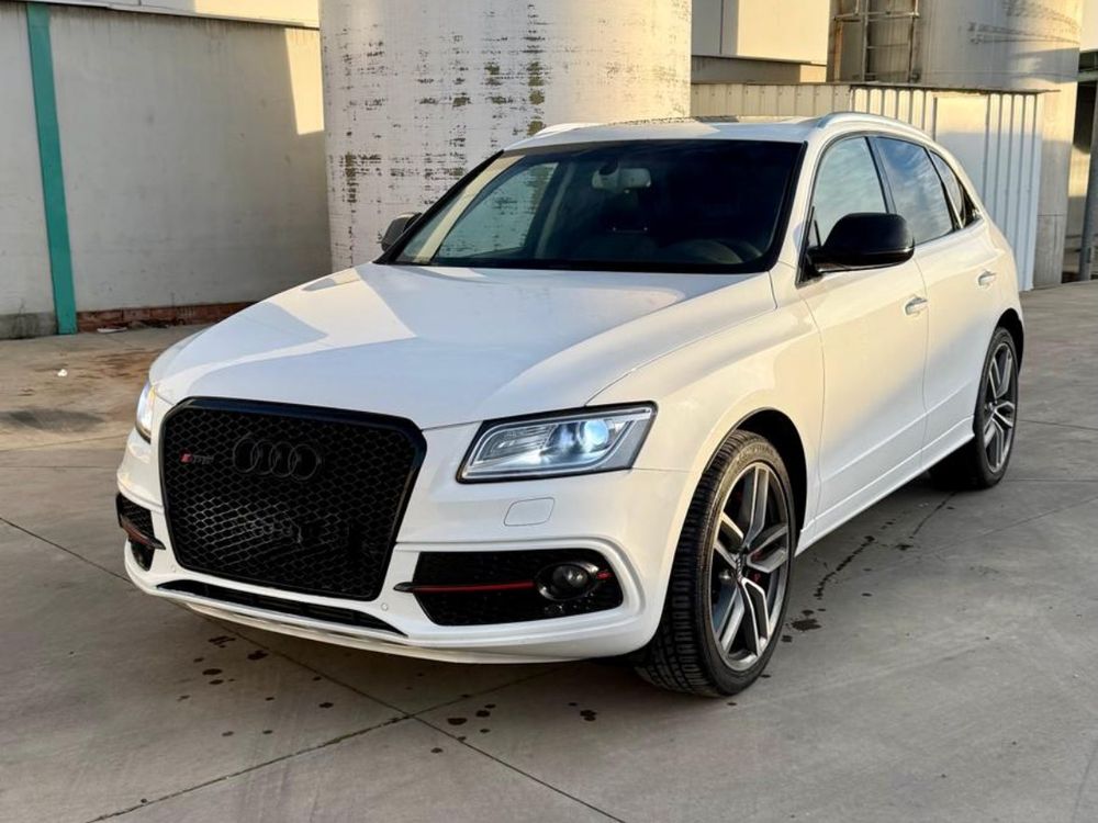 Audi SQ5 Plus blanco
